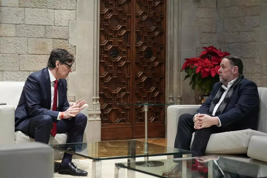 Salvador Illa reunit amb Oriol Junqueras al Palau de la Generalitat David Zorrakino / Europa Press